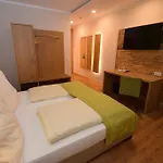 Otel Zum Waldnaabtal Windischeschenbach