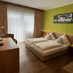 Hotel Zum Waldnaabtal 3*