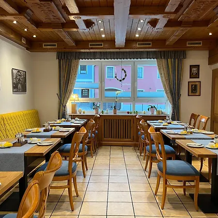 Zum Waldnaabtal Hotel 3*